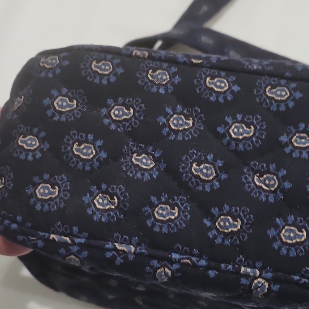 Vera Bradley Navy Blue Red Paisley Crossbody Bag Zip Closure Adjustable Strap - Picture 7 of 9